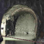 निर्माणाधीन सुरंग में मलबा धंसा, ऋषिकेश-कर्णप्रयाग रेल लाइन पर हड़कंप..