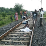 रेलवे ट्रैक पर लापरवाही पड़ी भारी, हेडफोन लगाए छात्र की ट्रेन से कटकर मौत..