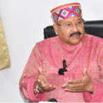 पर्वतारोहण के नए अभियान की शुरुआत, 36 युवा तीन हिमालयी चोटियों के लिए रवाना